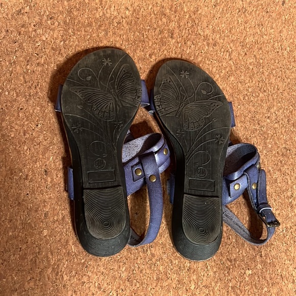 Sandals - Picture 6 of 8